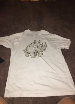Size L white and gold ECKO shirt $7