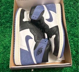 Jordan 1 Blue Moon Size 8-$270
