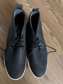 Men’s shoes size 13M