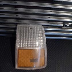 87 Caprice Front Corner Turn Signal Lights RH