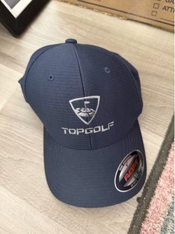 NEVER USED Top golf hat S/M