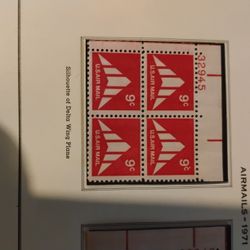 Silhouette Of Delta Wing Plane 9¢. (4/Stamps)).