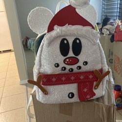 SNOWMAN MICKEY LOUNGEFLY