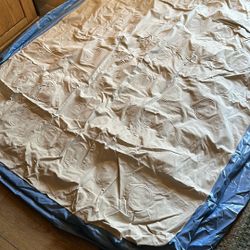 Arrow Bed Never Use Dusty From Being In Storage. The Boxes Damaged With Built-In Pump Fills Up Quick. $30  