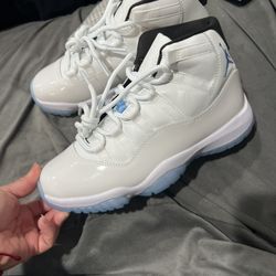 Jordan 11 Men Size 7, 7.5, 8, 13