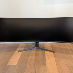 Samsung 49” Curved Super Ultrawide Monitor – Dual QHD (5120×1440) – Excellent Condition
