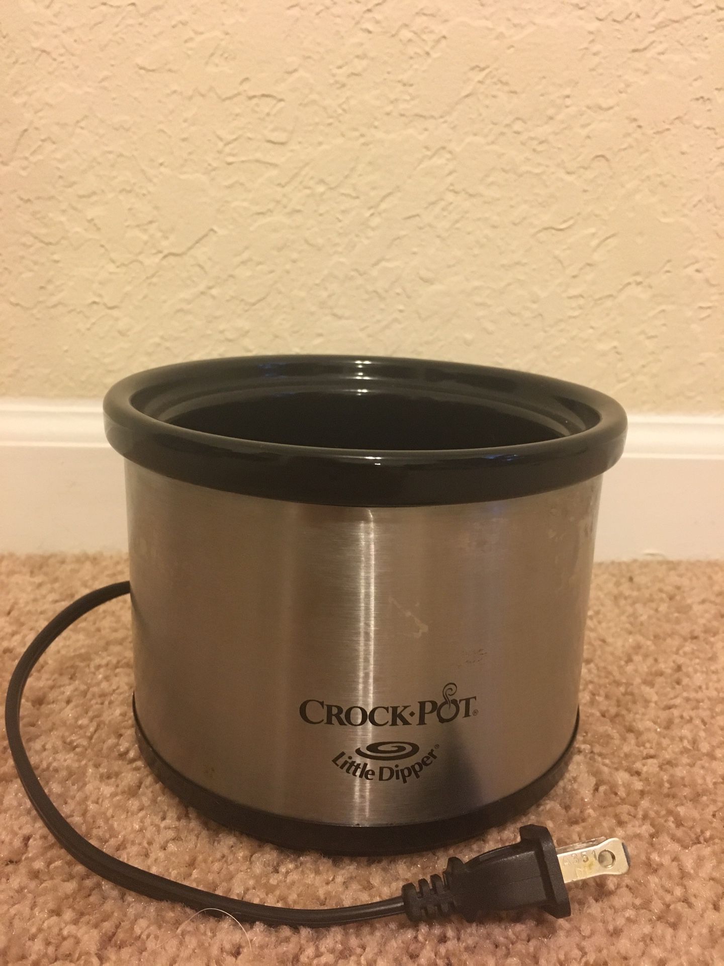 Crock Pot Little Dipper Dip Warmer and Heater Sauce Party Server