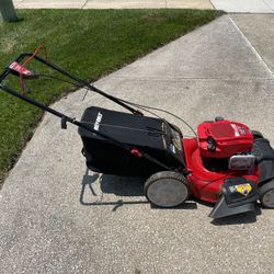 Self-Propelled Lawnmower, Excellent Condition