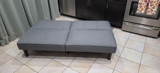 Modern Gray Convertible Futon Sofa Bed – Adjustable Backrests – Excellent Condition