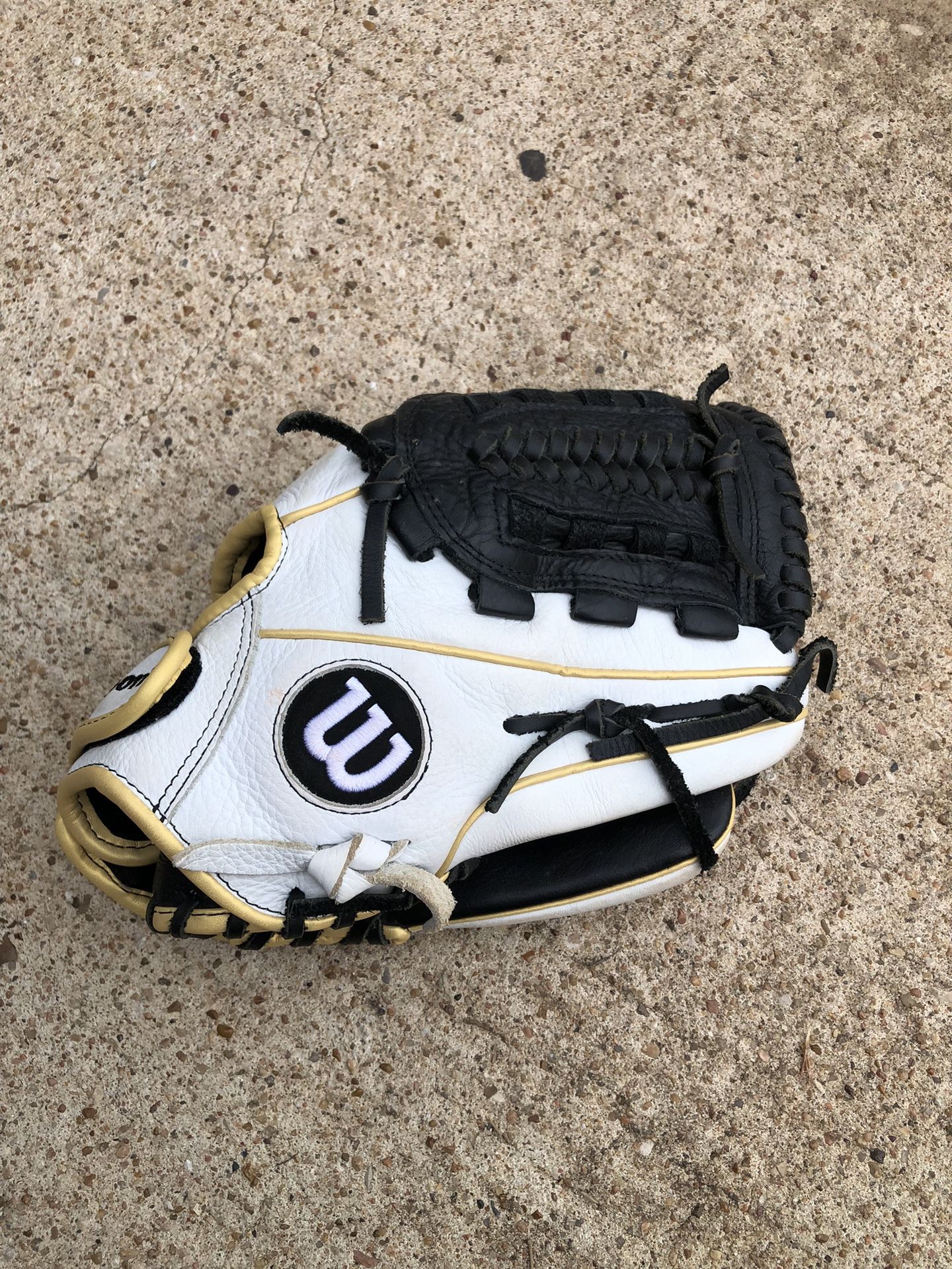 Wilson A500 11.5" RHT Glove