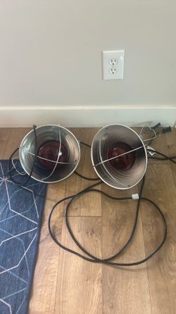 Red light lamps