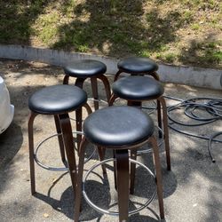 Bar stool