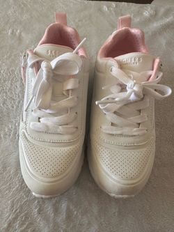 Size 1 Sketchers