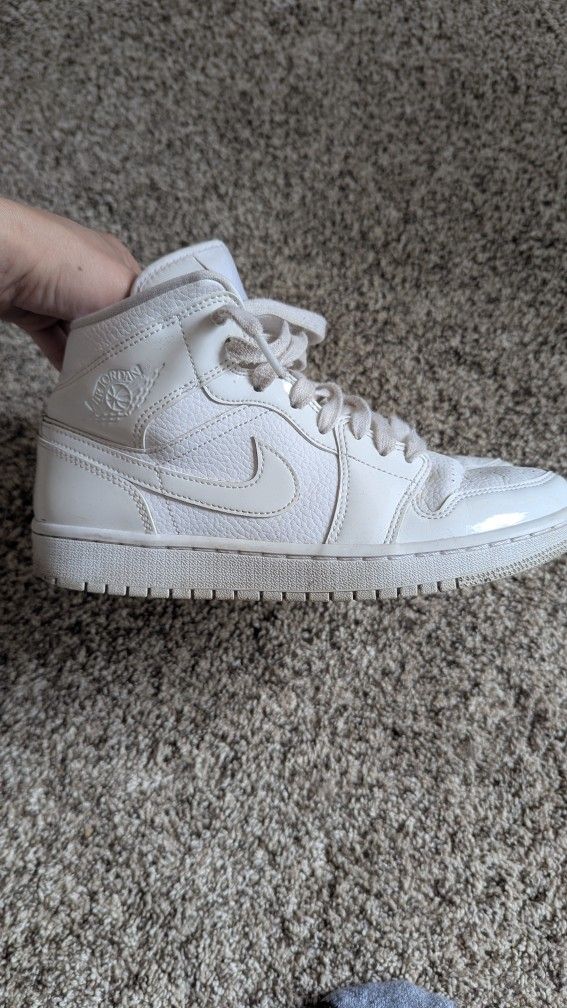 Nike Air Jordans Size 8 White