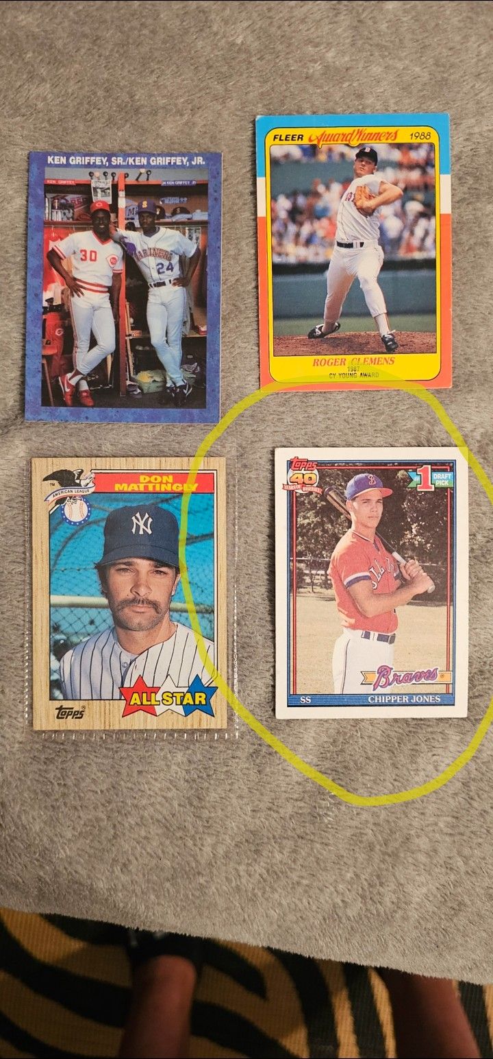 Over 50,000 SPORTS CARDS BLOWOUT SALE!!!! First Come First Serve! $$$ NFL NBA MLB