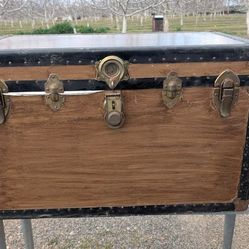 Antique Wooden & Metal Steamer Trunk Chest 33"x19"x20.5" – Rustic Storage

