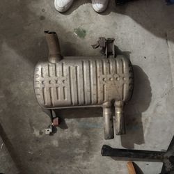 BMW 328i Muffler