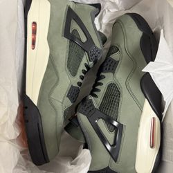 Unworn Mens Size 13 Nike Jordan 4 Undefeated