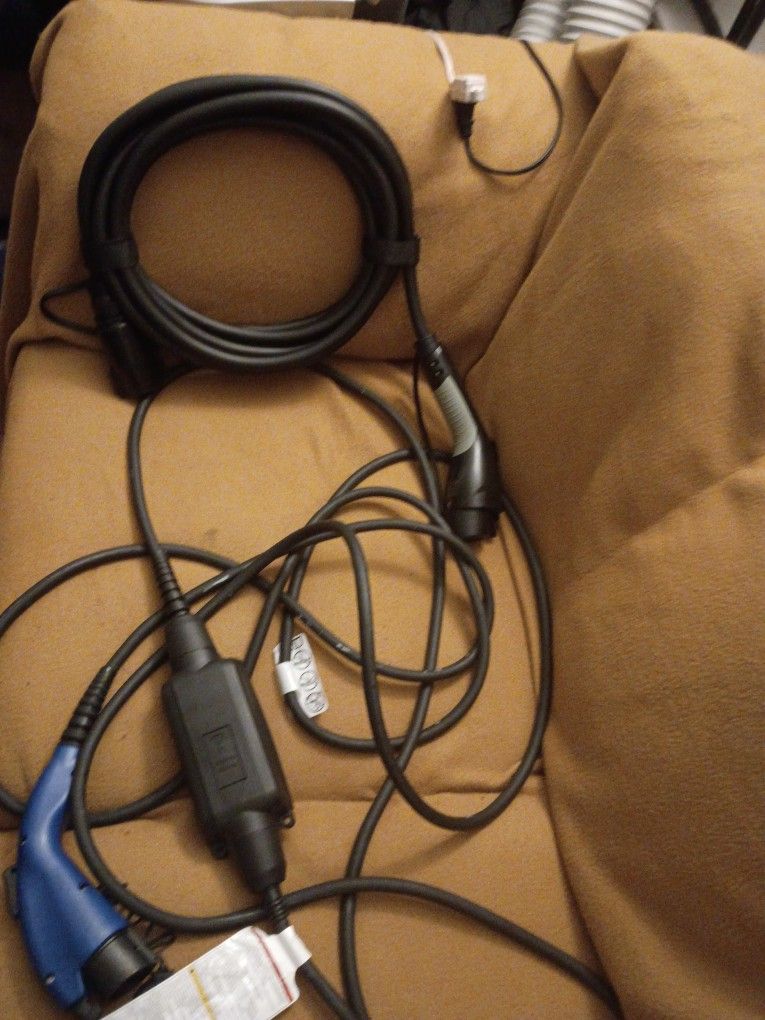 Hybrid Charging Cords And The Black Cord Is A Extension Power Charge 50 A.M. 20 Ft Charger Extension Charger