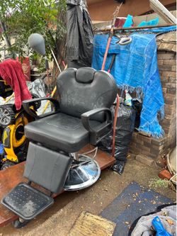 Barber chair