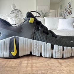 Brand New Nike Free Metcon 5