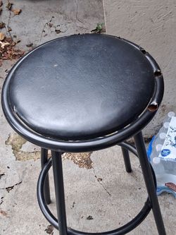 Bar stool