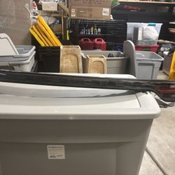 Porsche Cayenne Trunk Center Tail Light Taillight