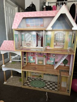 KidKraft Dollhouse