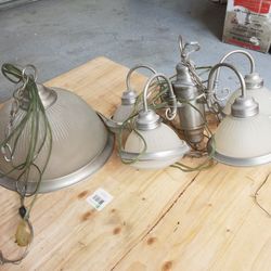 2 Hanging Lights