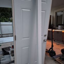 Right hand out swing door like mew