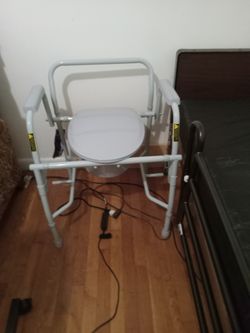 Drive Medical Bedside Toilet 