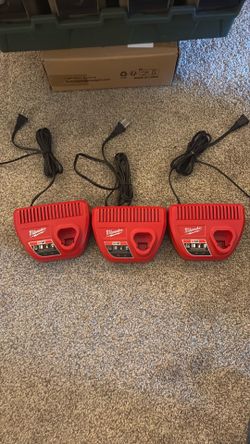 Milwaukee M12 Battery Charger