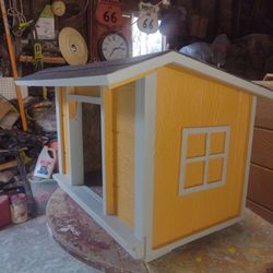 New Dog House (Small $60 Firm) Located In Colton