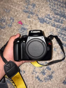 Canon EOS Rebel T3 Camera