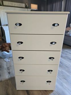Dresser in Excellent Condition