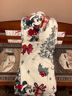 Minnie Christmas Blanket