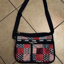 Women’s Purse ( LeSportSac )