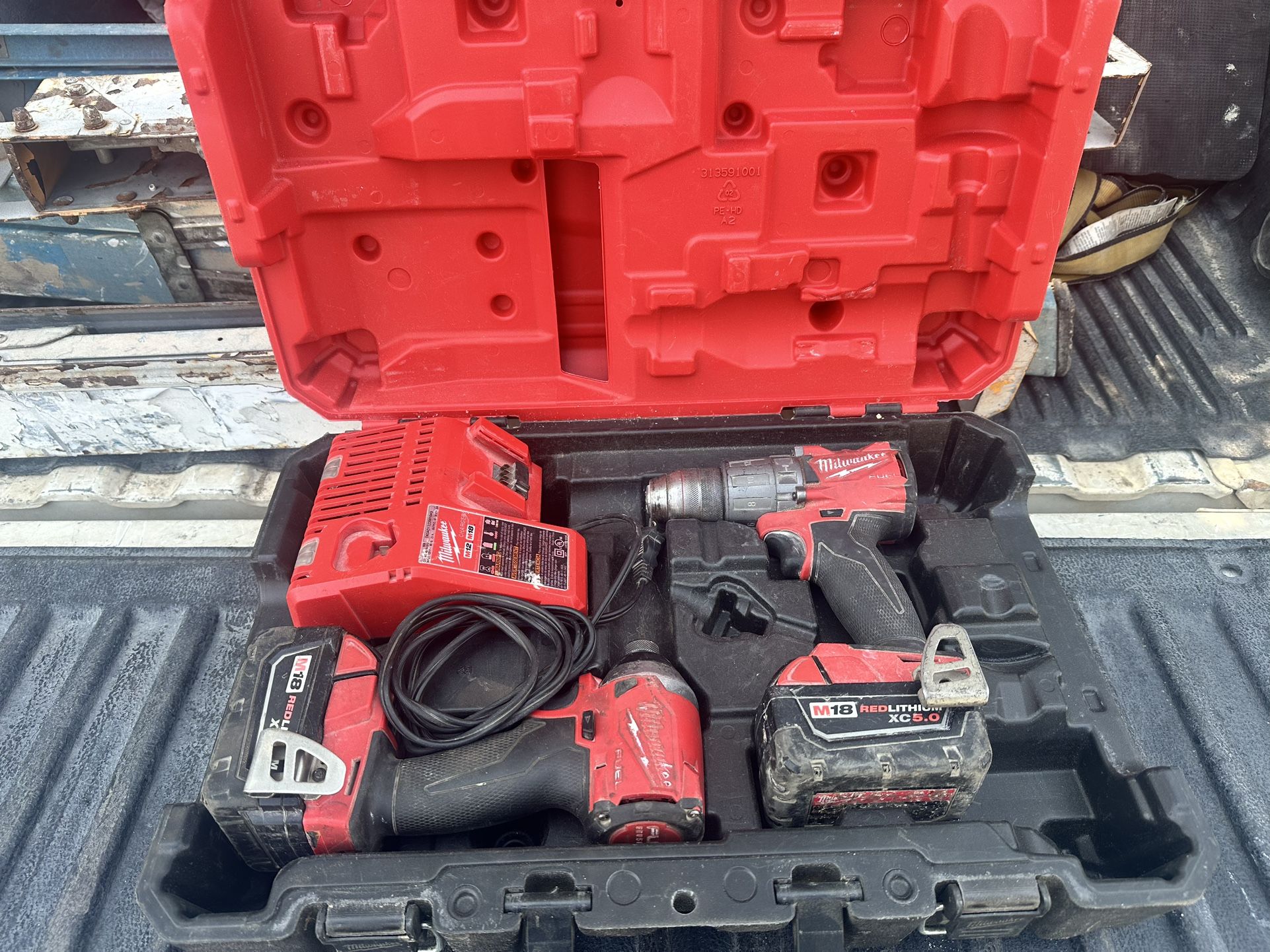 Milwaukee M18 FUEL Cordless Drill & Impact Driver Set w/ Charger & 2 Batteries