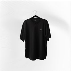 📌 *Nike Dri-FIT Men's Black T-shirt