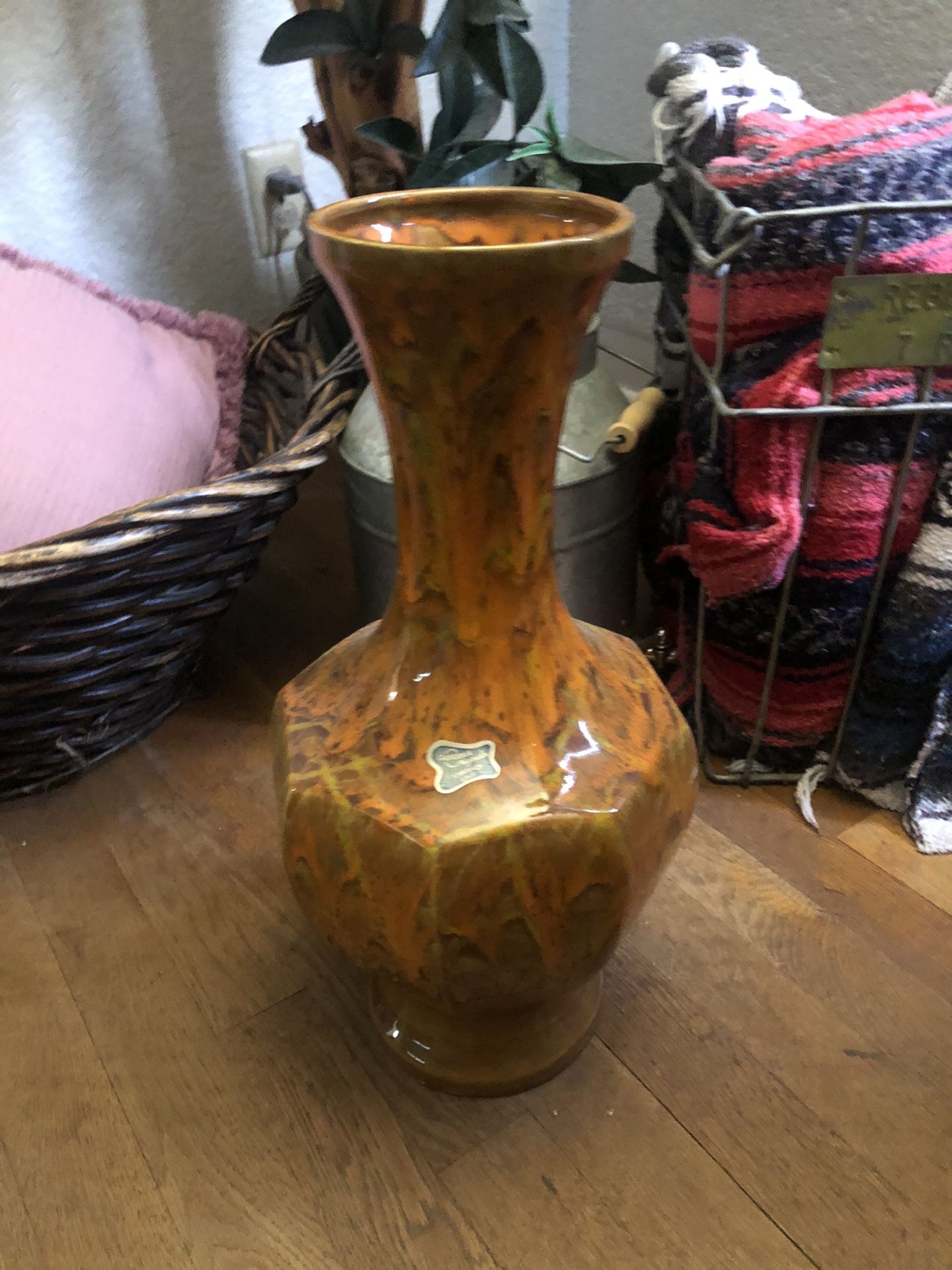 Flower vase