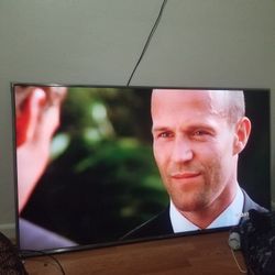 200 Dollars 70 Inches LG TV Works Good 