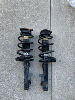 Complete strut car