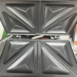Sandwich maker