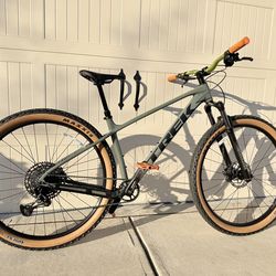 2026 Trek Marlin 7 New