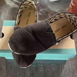 Toms