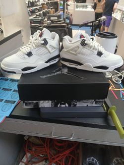 Jordan 4s $200!!!