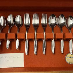 WM Rogers & Son 48 Pieces Bermuda Flatware Set