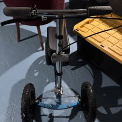 KneeRover Quad All Terrain Knee Scooter