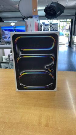 Apple iPad Pro M4 2TB 11” Brand New