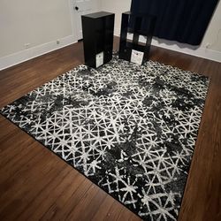 Rug & 6 Shelf 
